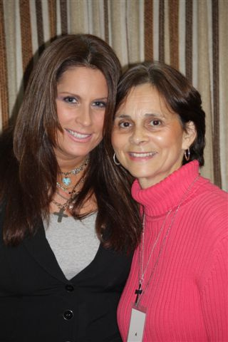 Terri Clark, Linda Clark