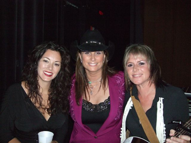 terri-at-ryman-jul-2010-017
